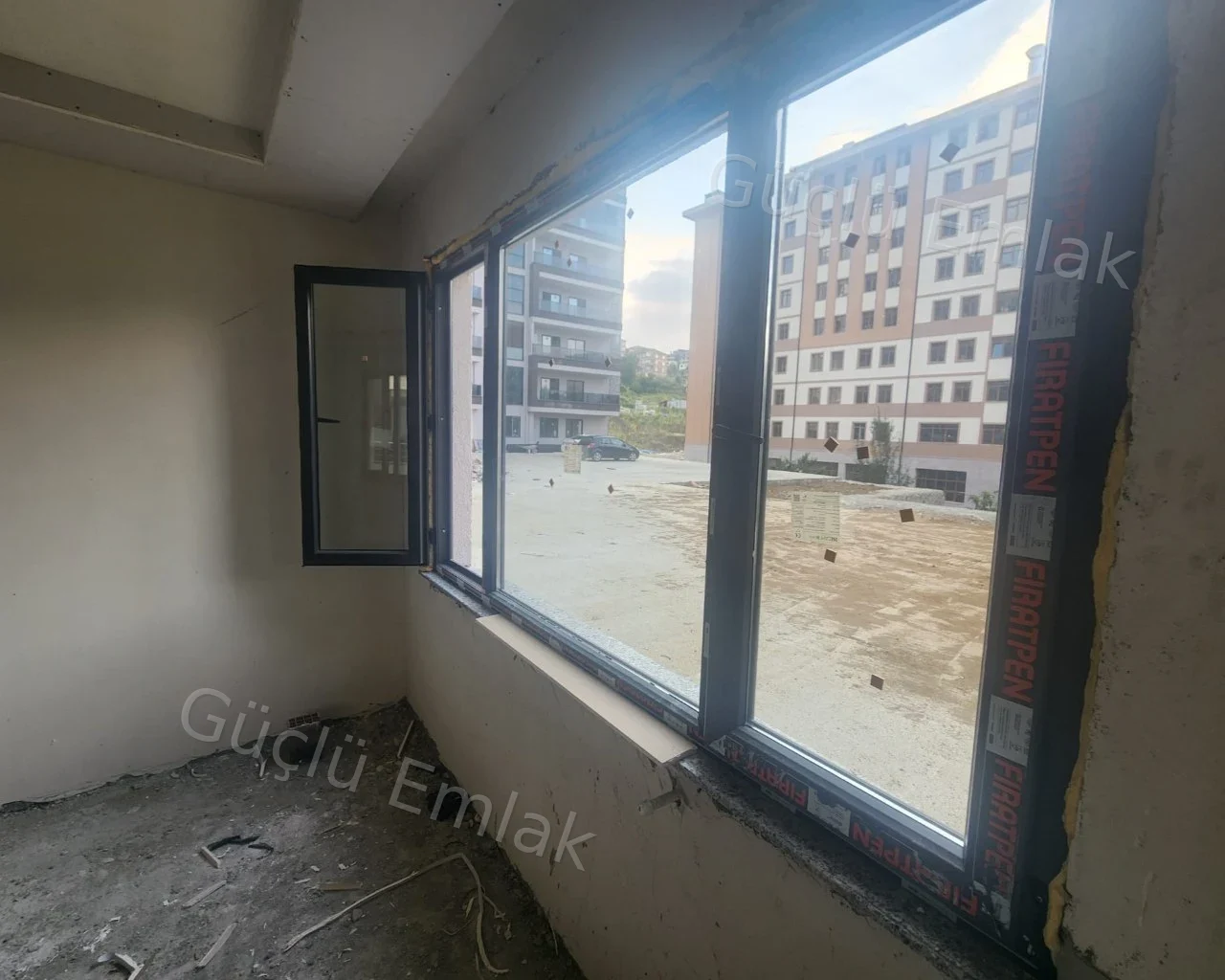 Fener Altınpark'ta Havuzlu, 2+1, Zemin Kat. FIRSAT FİYAT - 11. fotoğraf
