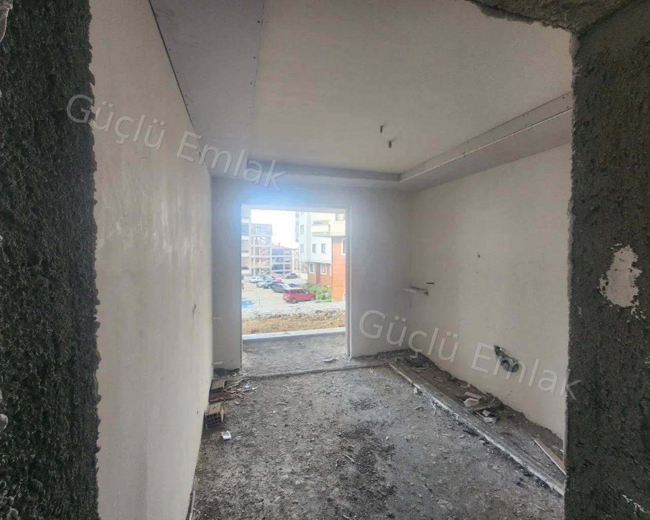 Fener Altınpark'ta Havuzlu, 2+1, Zemin Kat. FIRSAT FİYAT - 13. fotoğraf