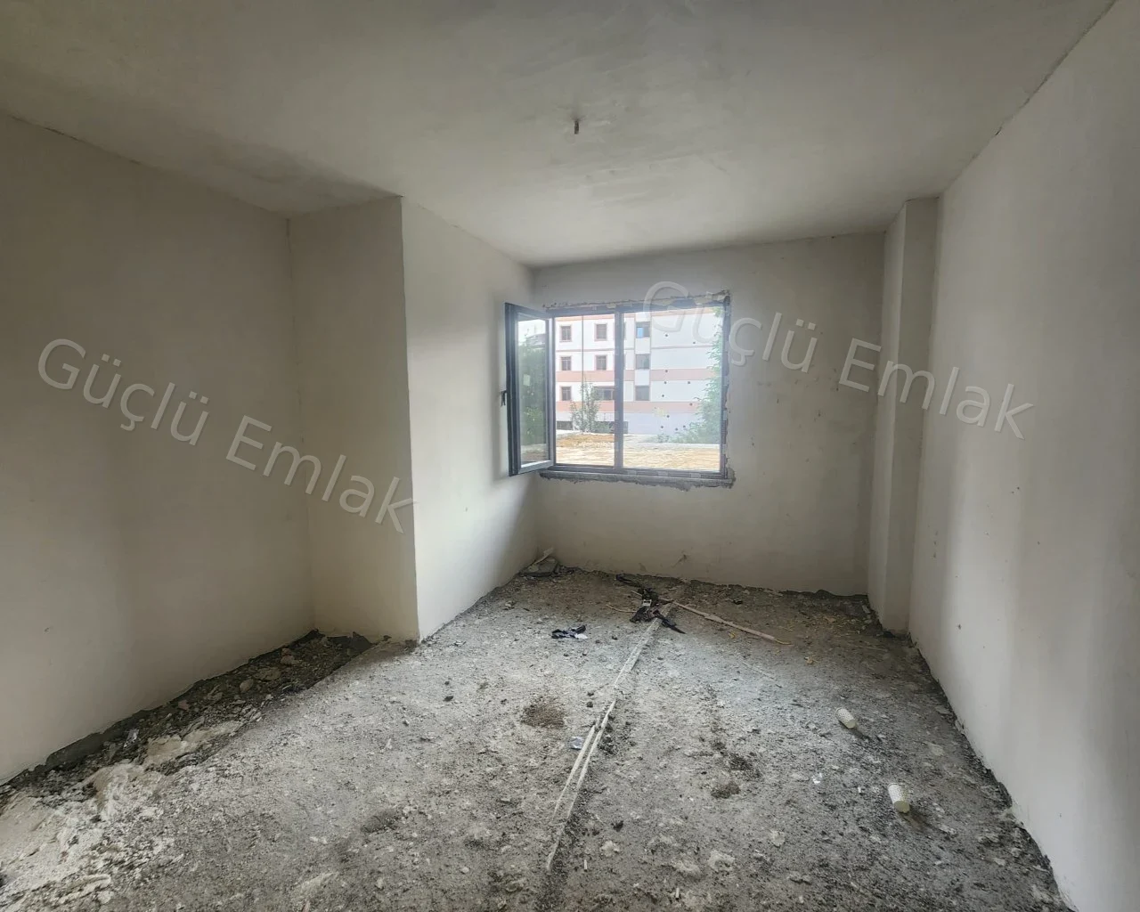Fener Altınpark'ta Havuzlu, 2+1, Zemin Kat. FIRSAT FİYAT - 9. fotoğraf