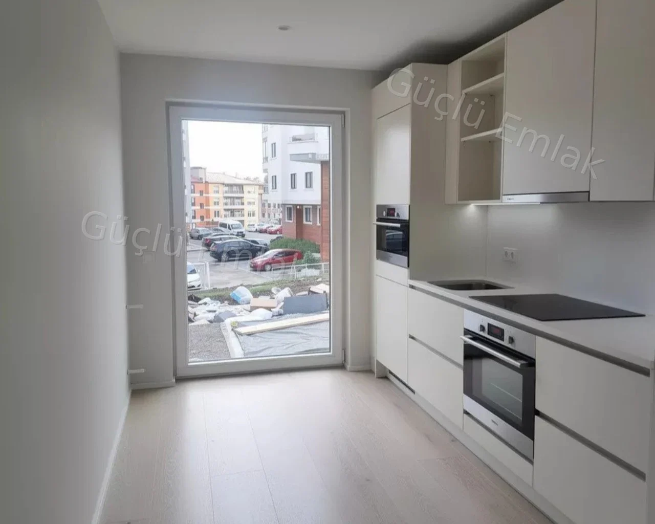 Fener Altınpark'ta Havuzlu, 2+1, Zemin Kat. FIRSAT FİYAT - 4. fotoğraf
