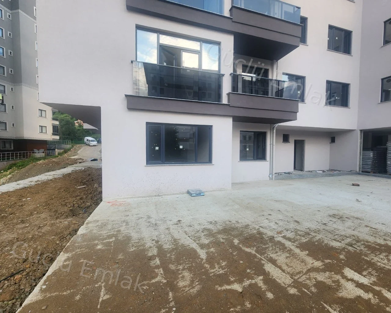 Fener Altınpark'ta Havuzlu, 2+1, Zemin Kat. FIRSAT FİYAT - 7. fotoğraf