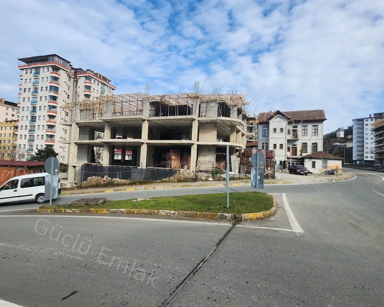 Değerli Bölge ve konumda eşsiz Dükkan 700mt2 Net. Kısa süreliğine - 21. fotoğraf