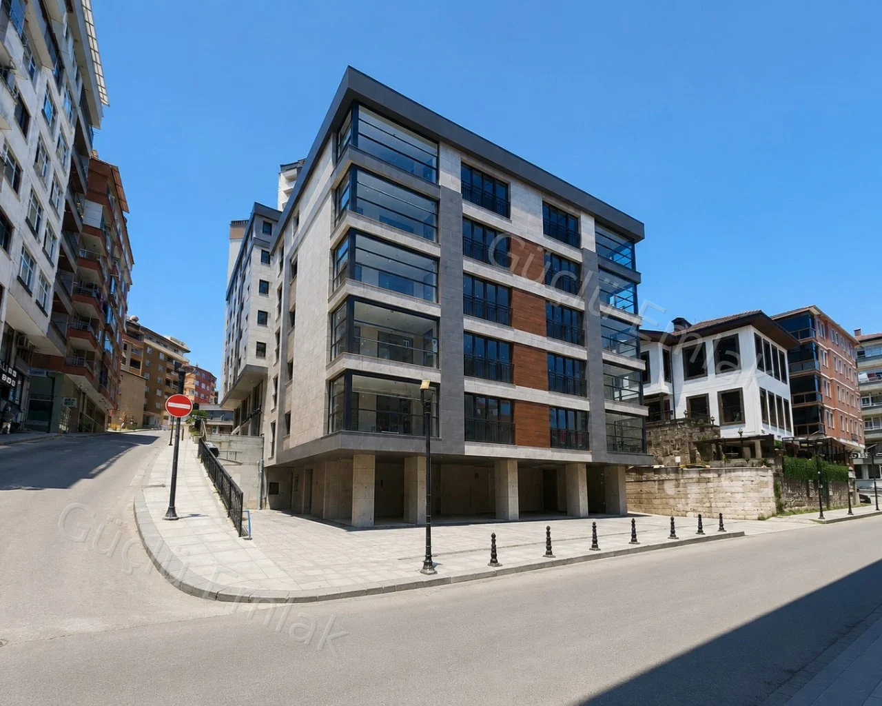 Şehrin Göbeğinde Kuyumcular SokağındaKapalı Otoparklı Lüks Daire - 2. fotoğraf