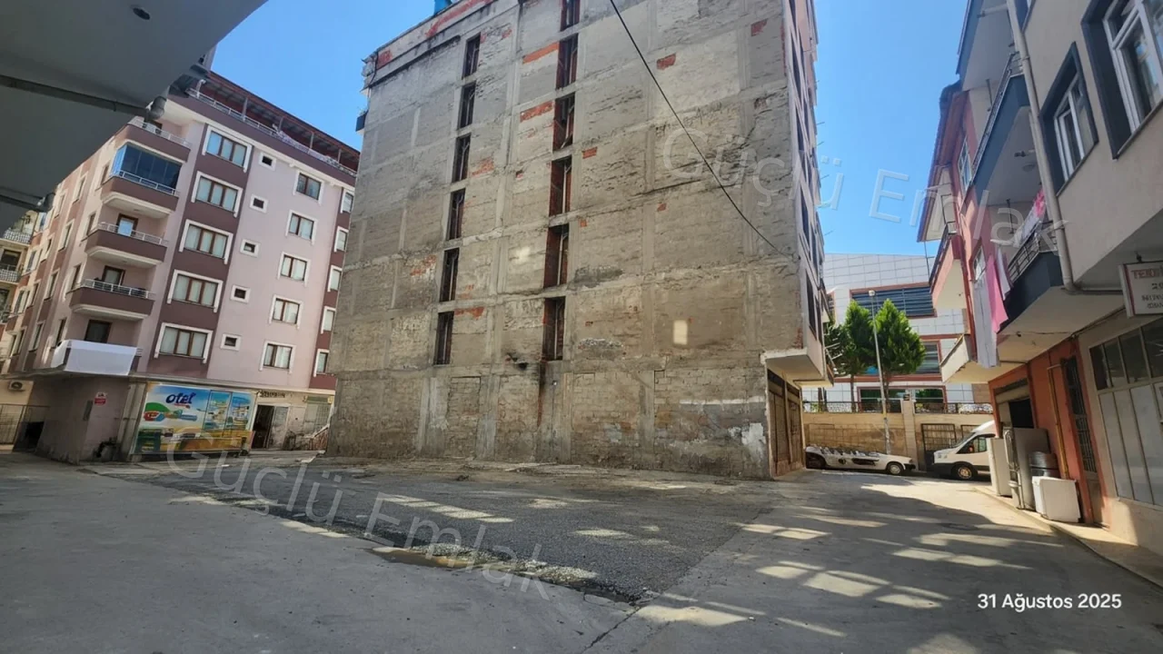 5 kat imarlı yatırımlık arsa. - 4. fotoğraf